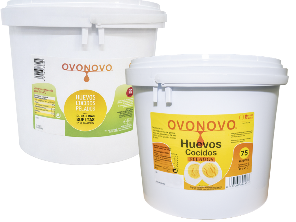 Huevo cocido pelado elaborado a partir de huevos de gallinas criadas en jaula y en gallinero